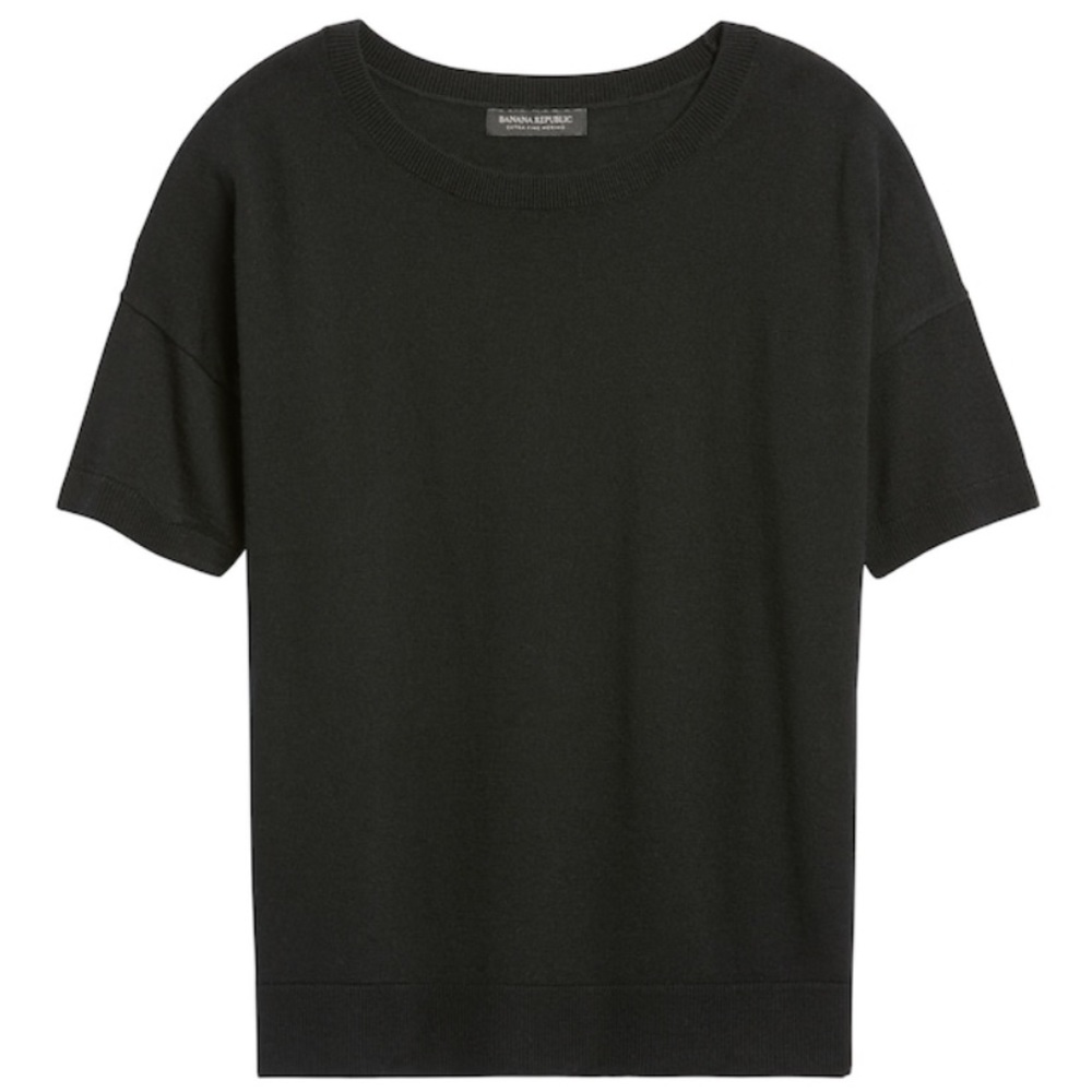 BANANA REPUBLIC SHORT SLEEVE BLACK SWEATER